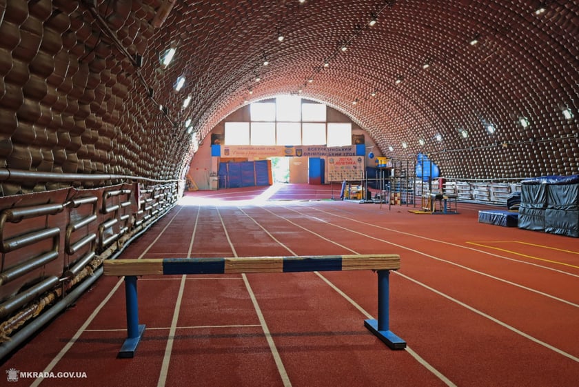 Як виглядає оновлений легкоатлетичний манеж у Миколаєві (ФОТО)