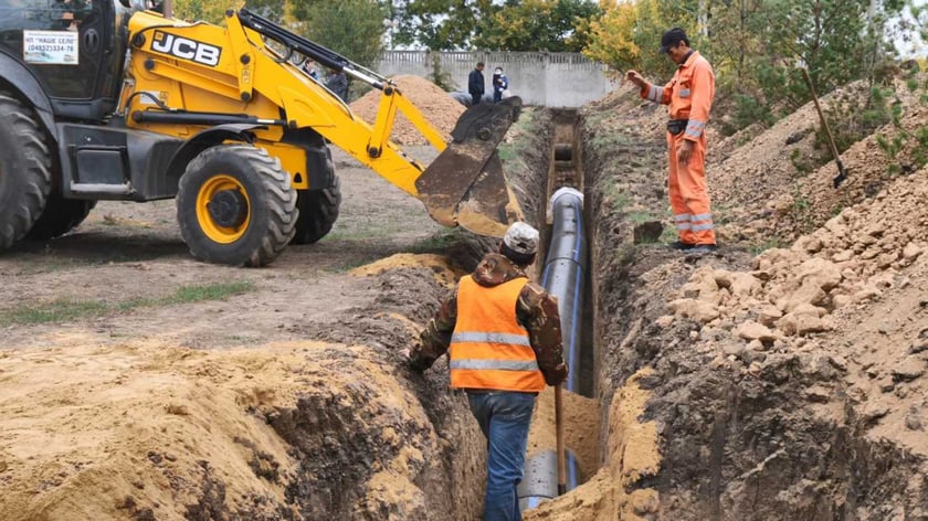 У курортну Затоку прокладають новий водогін (ФОТО)
