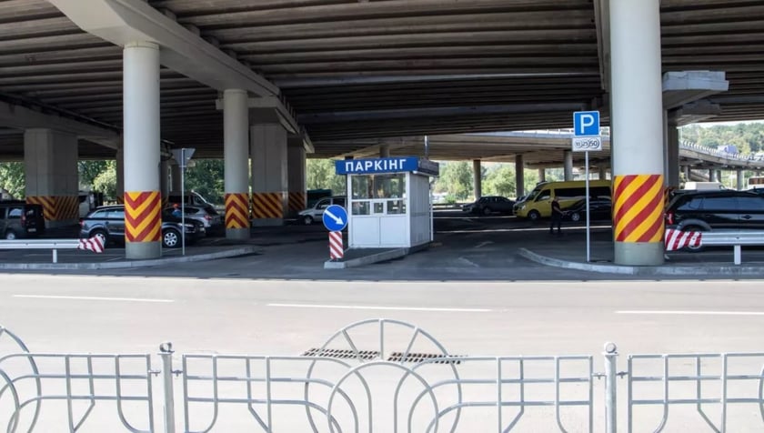 Київ оголосив аукціон на чотири перехоплювальних паркінги на 820 місць