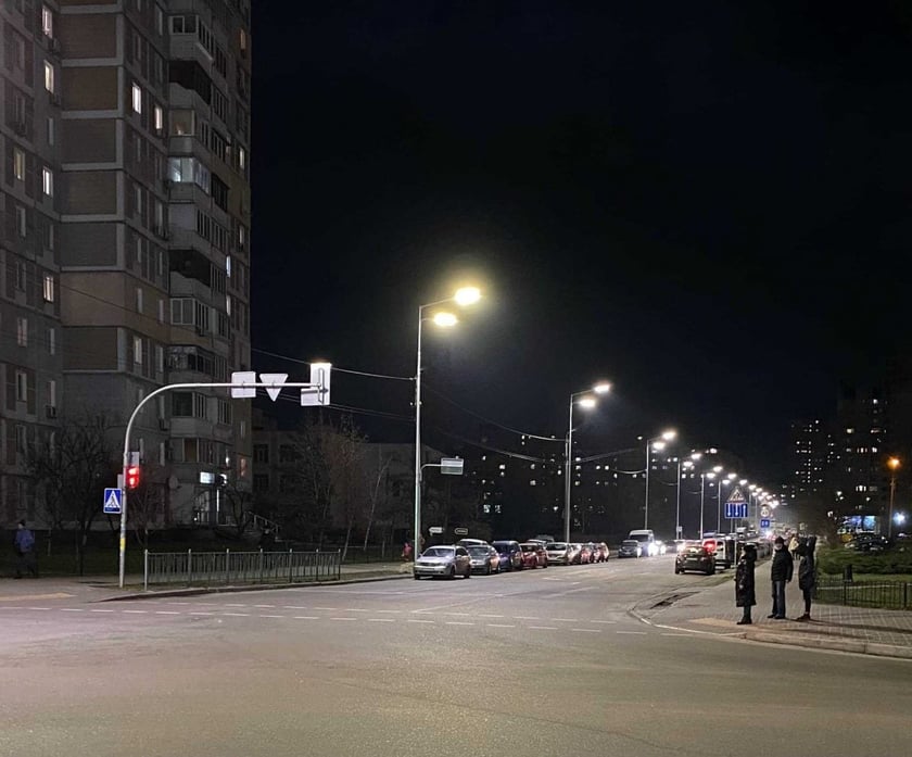 У Києві вулиця отримала нове LED-освітлення (ФОТО)
