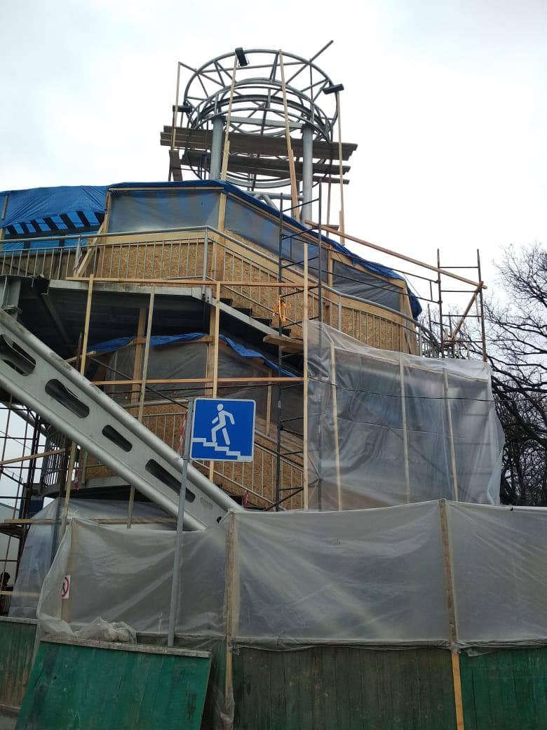 У Києві стартував ремонт пішохідного мосту на Столичному шосе (ФОТО)