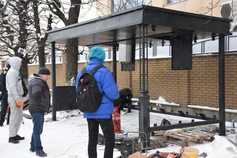 У Луцьку встановлюють першу “розумну зупинку” для громадського транспорту