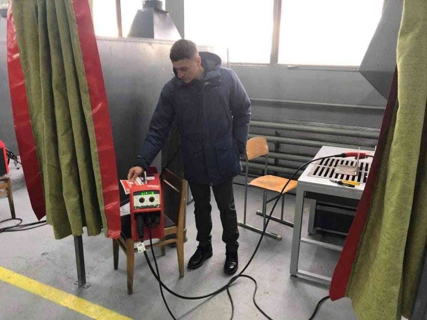 В Івано-Франківську облаштували майстерню для підготовки зварників