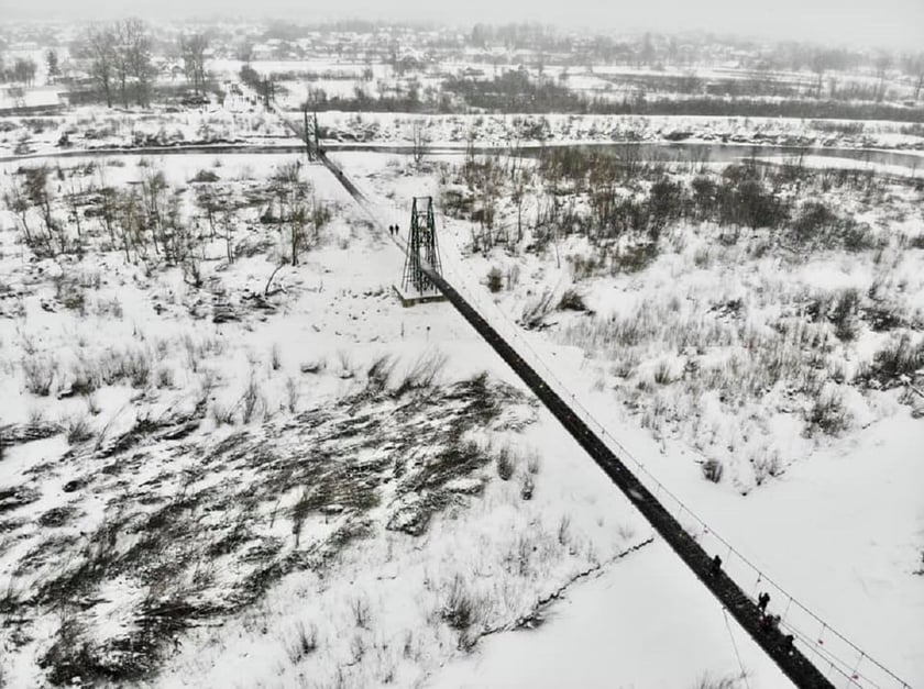 На Коломийщині звели 336-метровий міст завдяки громаді