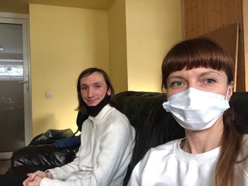 Київські волонтери відкрили притулок для безхатьків