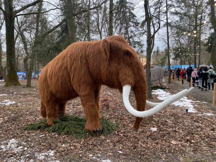 У Рівному почав працювати парк динозаврів (ФОТО)