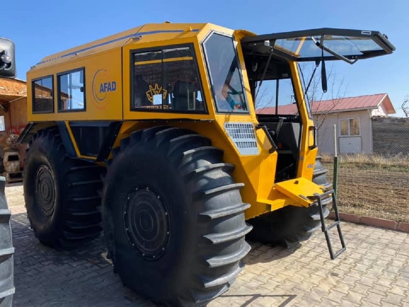 Україна в Туреччині презентувала всюдихід SHERP (ВІДЕО)