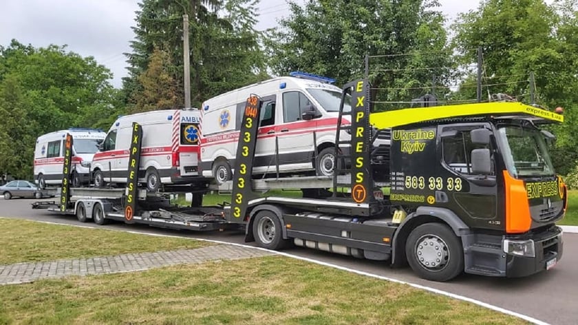 Волинь отримала 14 нових автомобілів швидкої допомоги