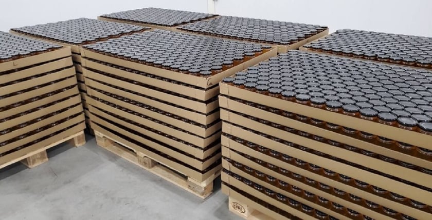 Першу партію українського меду експортували до Канади