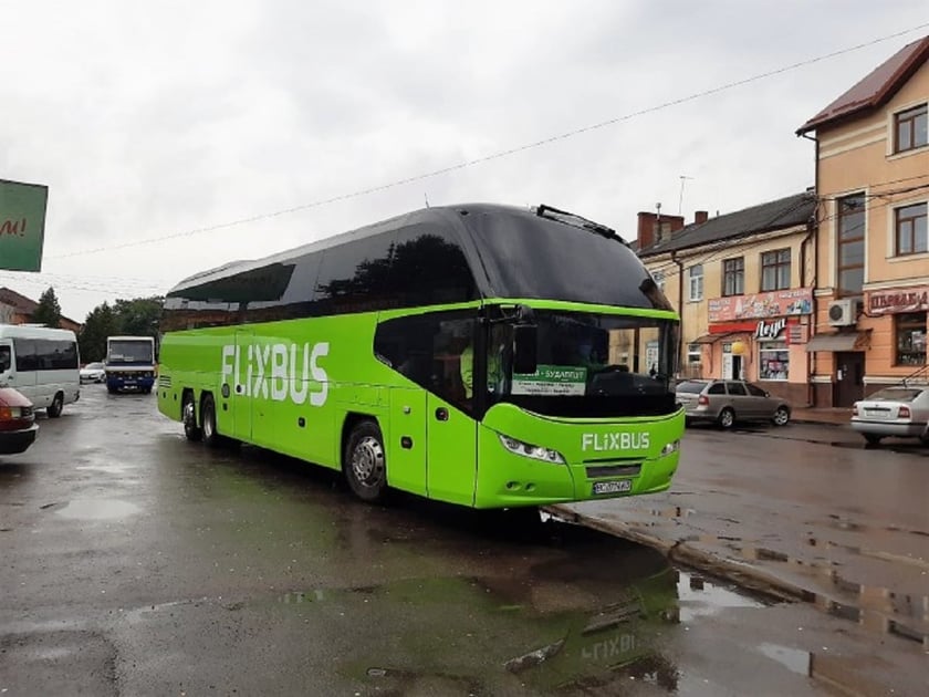 FlixBus запустив два нові маршрути зі Львова до Польщі й Угорщини