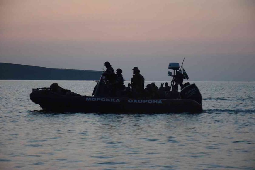 В Азовському морі відбулися нічні навчання прикордонників і армії (ФОТО)