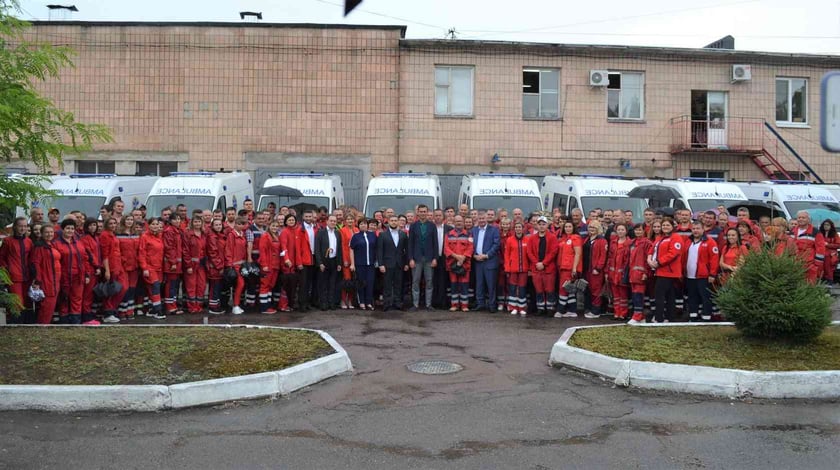 Черкаські медики отримали 24 нові автомобілі «швидких»