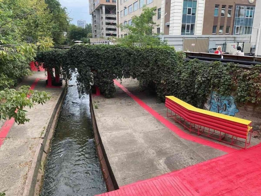 У Києві на річці Либідь активісти з хащів зробили прогулянковий простір (ФОТО)