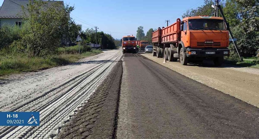 На Прикарпатті стартував ремонт дороги між Франківськом і Тернополем (ФОТО)