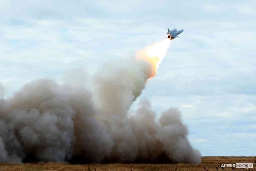 Підрозділи ППО України відбили ракетні удари противника (ФОТО, ВІДЕО)