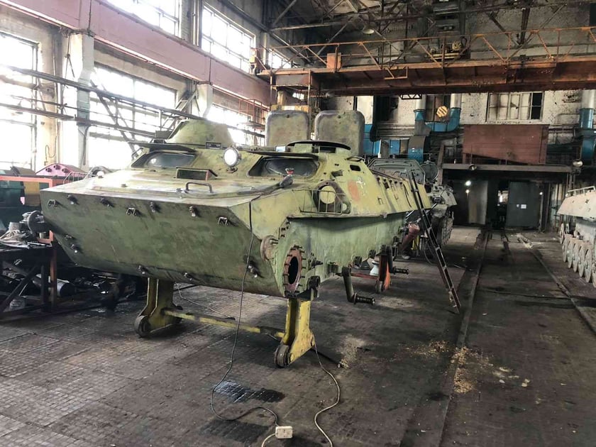 Харківський автомобільний завод почав ремонт техніки для Збройних Сил