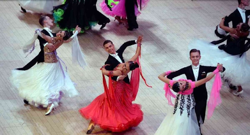Українці перемогли на фестивалі спортивно-бального танцю у Британії Blackpool Dance Festival