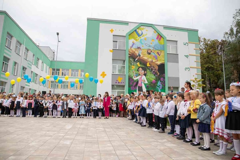 У Києві відкрили нову енергоефективну школу (ФОТО)