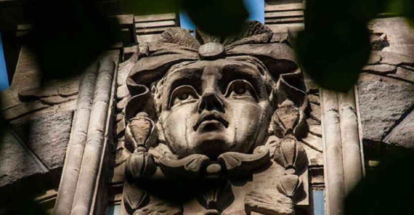 Запустили онлайн-проєкт «Хранителі Києва» про скульптурні прикраси маскарони