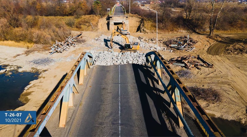 На Буковині капітально ремонтують міст через річку Прут (ФОТО)