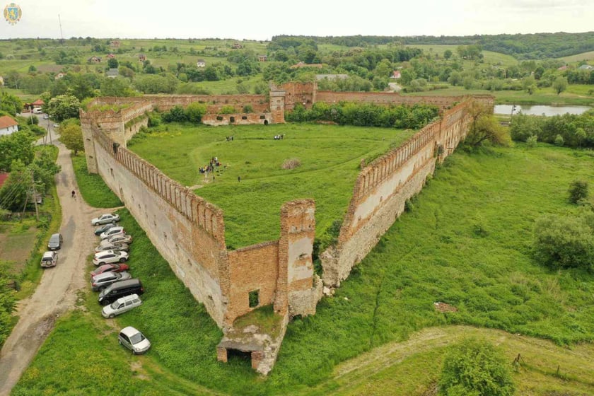 Назвали кращі локації для осінніх подорожей на Хмельниччину