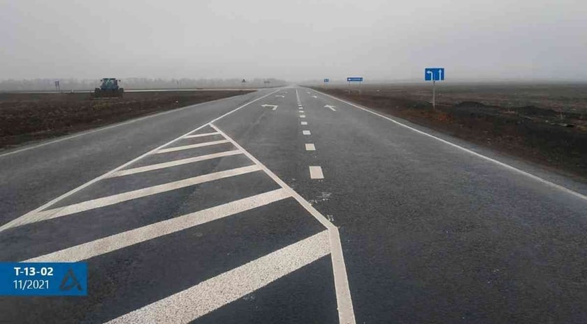 Фінішує ремонт 10-кілометрової ділянки «Бахмут – Лисичанськ» на Донеччині