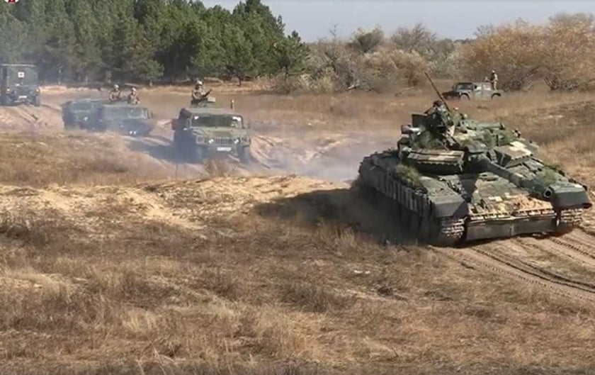 Українські морські піхотинці провели навчання біля Криму (ВІДЕО)