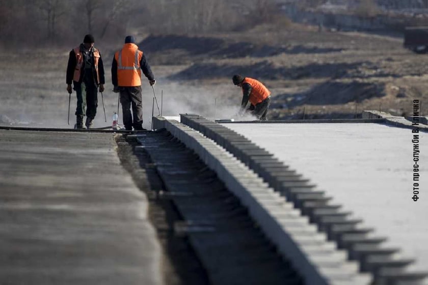 У Києві показали фінальні роботи на транспортній розв’язці над вулицею Богатирською (ВІДЕО)