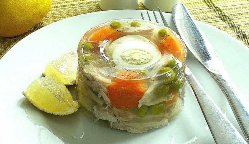 Компанія «Бестер» почала виробляти традиційну українську страву – холодець із осетра