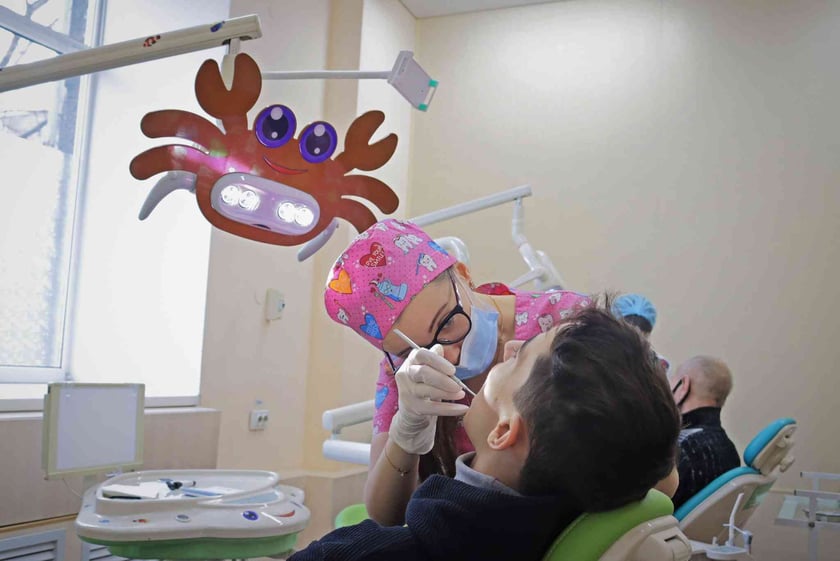 У Миколаєві для міської стоматологічної поліклініки придбали сучасне обладнання