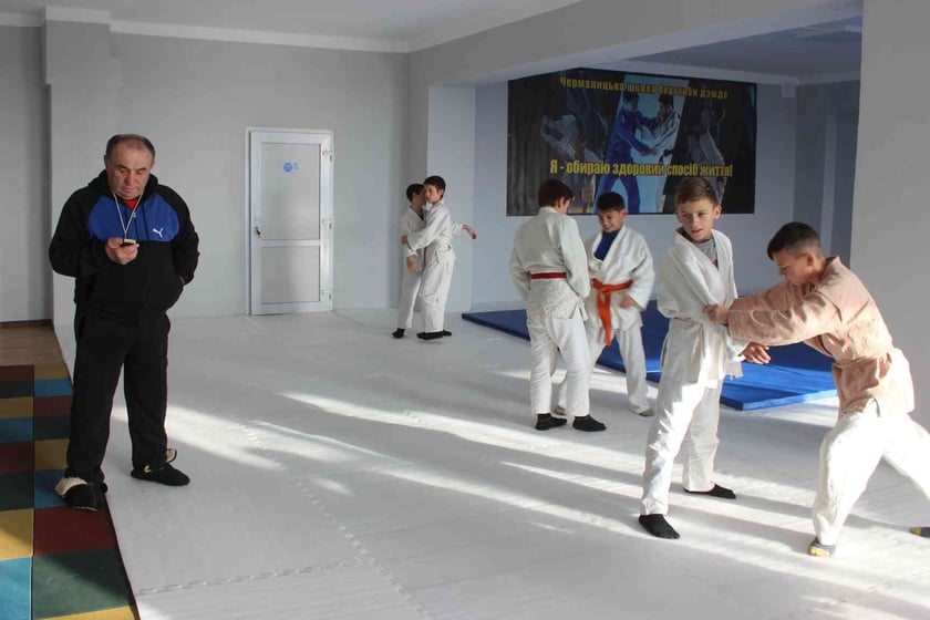 На Донеччині меценати відремонтували бійцівський зал для малечі (ФОТО)