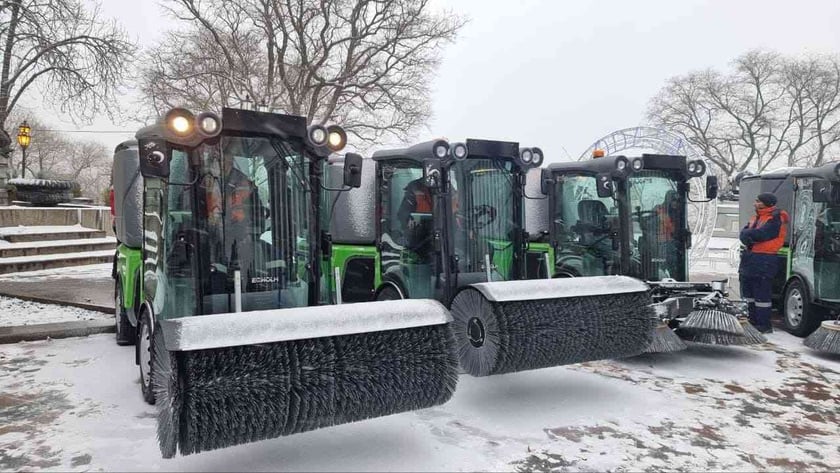 В Одесі сніг чистять спецавто із Данії (ФОТО)