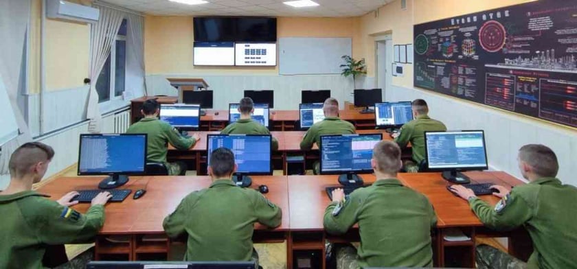 Відкрили перший кіберполігон Збройних Сил України