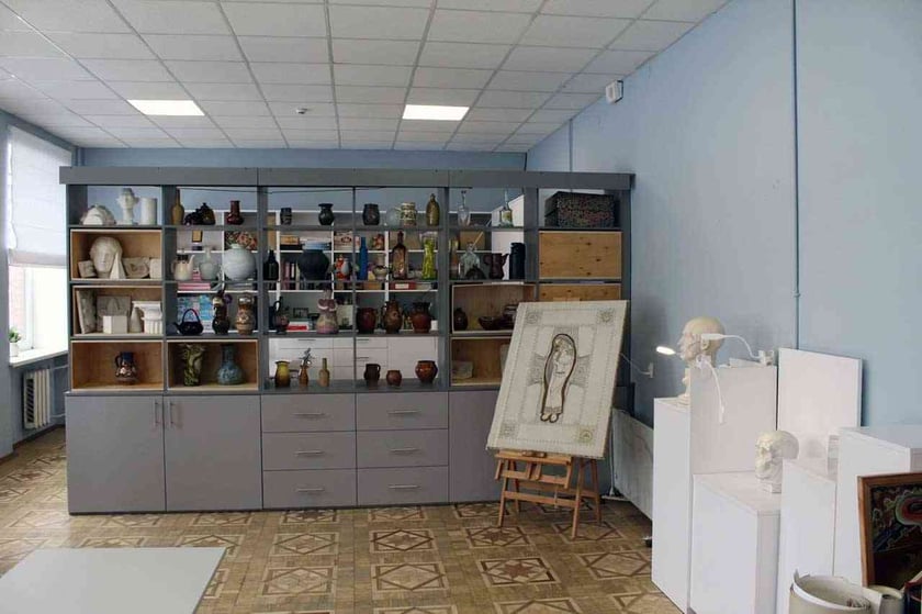 У Львові в Палаці Хоткевича відкрили артмайстерню для юних митців