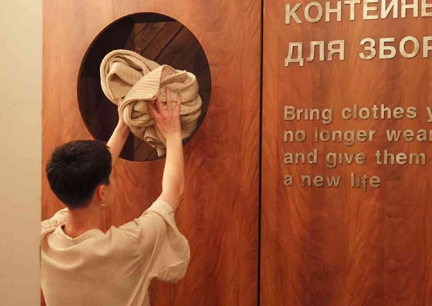 В Україні запустили екопроєкт із перероблення вживаного одягу на брендовані мерчі