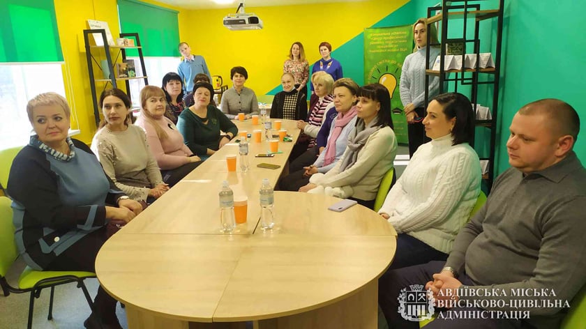 У прифронтовій Авдіївці відкрили тренінговий центр для педагогів