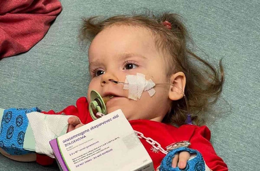 Маленька львів’янка Вікторія Полюга зі СМА отримала рятівний укол