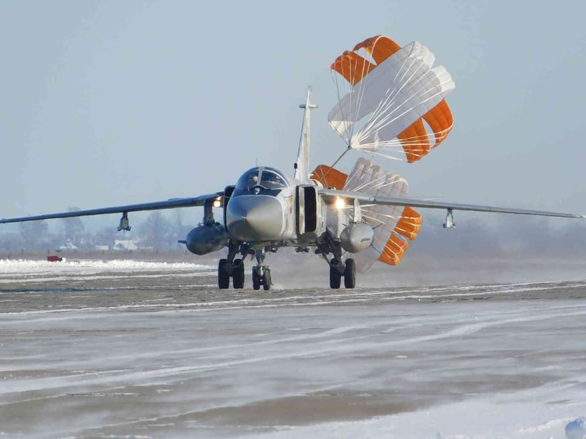 На Хмельниччині авіація провела «командирські» польоти (ФОТО)