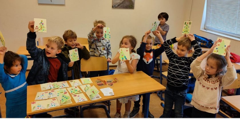 Українська діаспора Нідерландів надіслала різдвяні подарунки школярам у Попасній