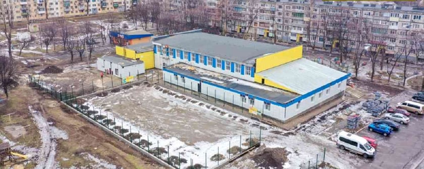 На Дніпропетровщині ремонтують 40-річну спортшколу (ФОТО)