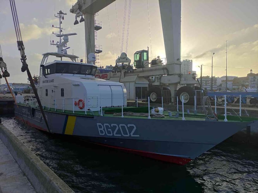 У Франції на воду спустили катер для українських прикордонників (ВІДЕО)