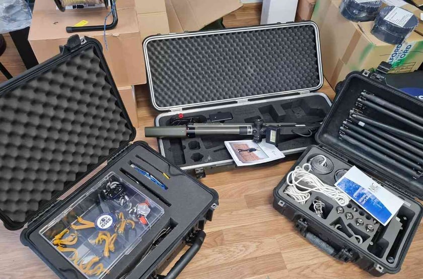 Британські вибухотехніки передали Україні спецобладнання та медзасоби