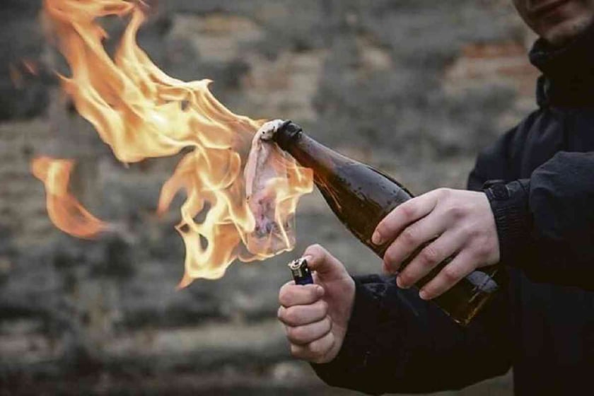 У Луцьку розробили катапульту для коктейля Молотова (ВІДЕО)