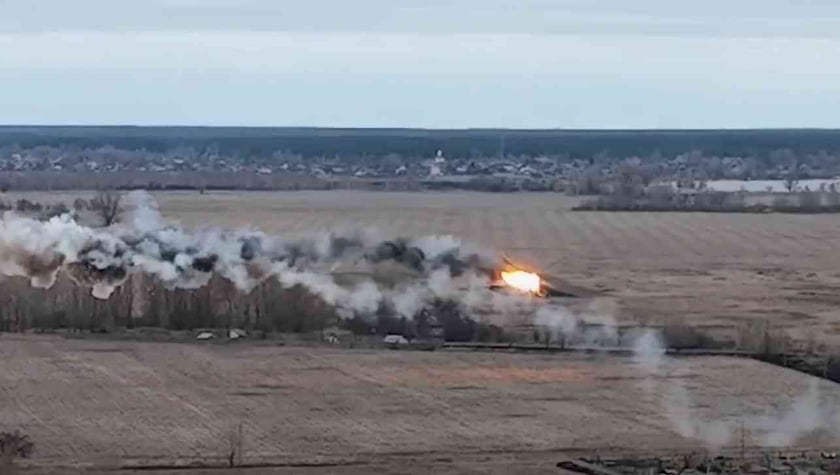 ЗСУ збили російський бойовий гелікоптер (ВІДЕО)