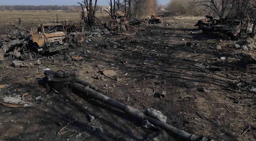 Воїни 93-ї бригади показали чергове кладовище російської техніки (ВІДЕО)