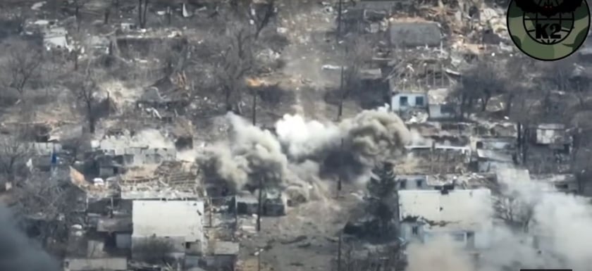 Спецпідрозділ К2 ліквідував ворожі бронемашини у Мар′їнці (ВІДЕО)