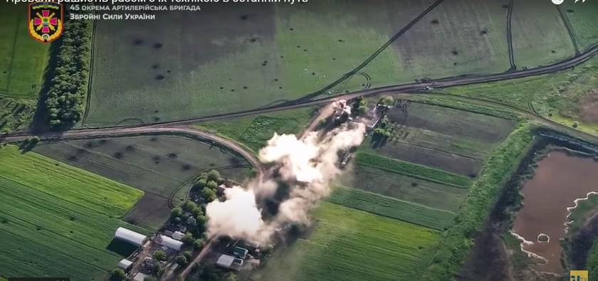45 артбригада ЗСУ знищила техніку і живу силу ворога на Запоріжжі (ВІДЕО)