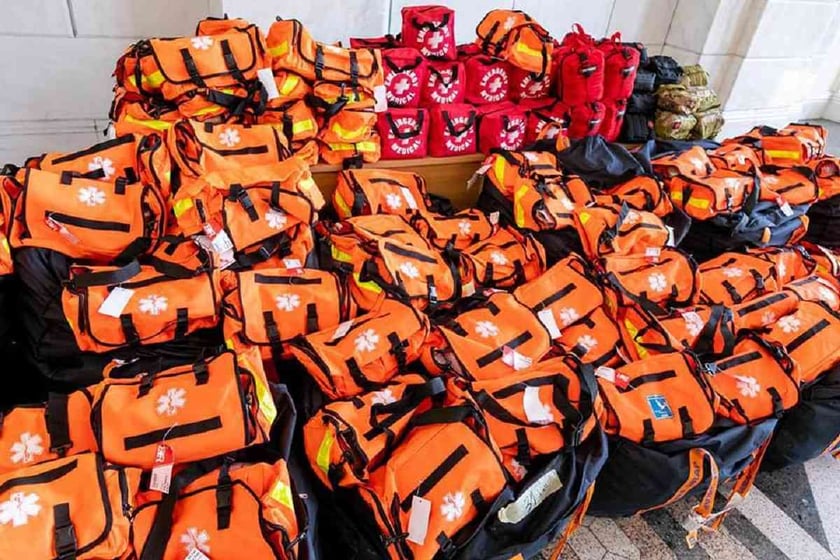 Укрзалізниця отримала 500 аптечок польового медика