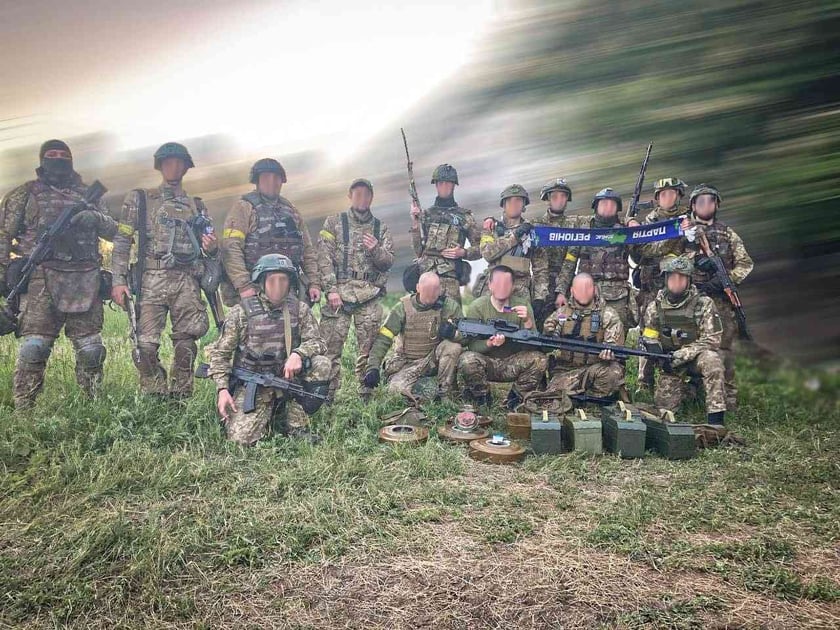 Бійці «Азову» на Запоріжжі затрофеїли міни і кулемети окупантів