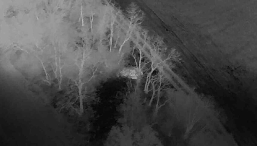 28 ОМБр за допомогою БПЛА вночі розгромила танк загарбників (ВІДЕО)